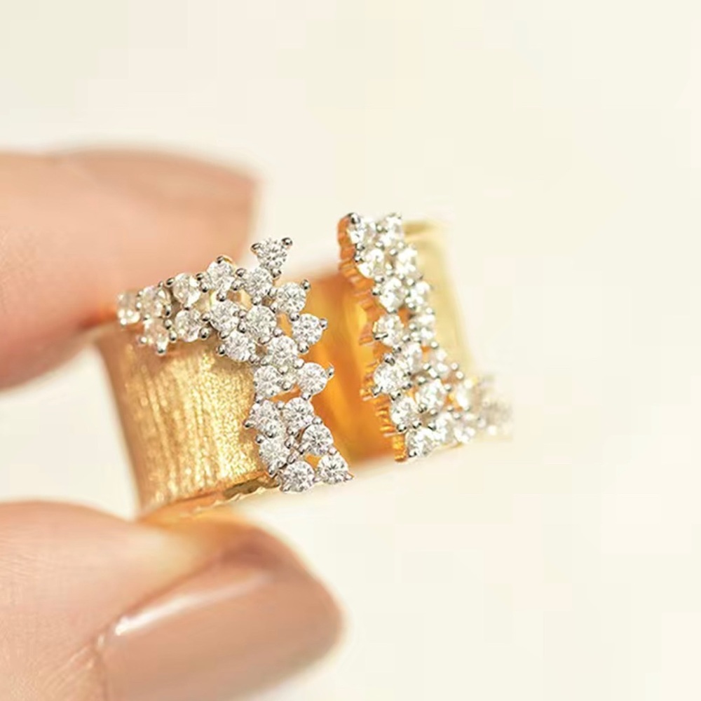 Luxury Ring